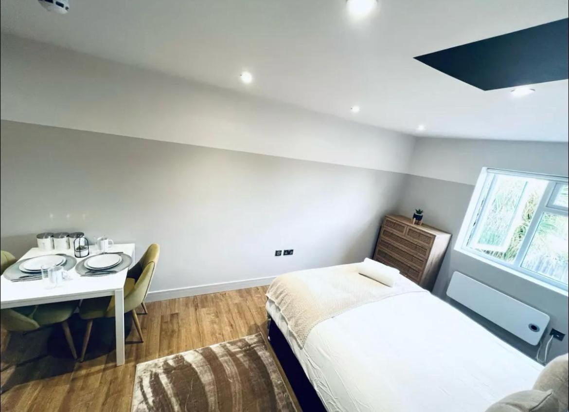 London South Charming Ensuite Look Like Hotel Designer Room المظهر الخارجي الصورة