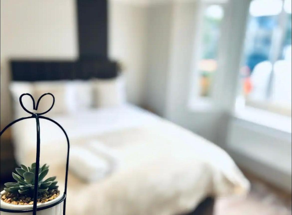 London South Charming Ensuite Look Like Hotel Designer Room المظهر الخارجي الصورة